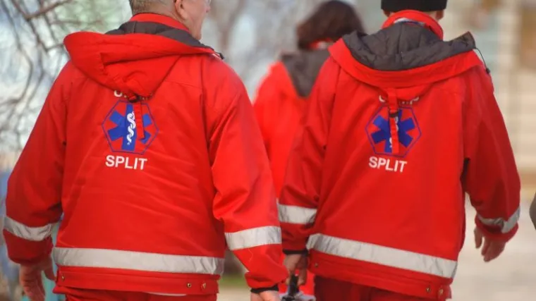 U moru blizu obale prona&scaron;li tijelo žene