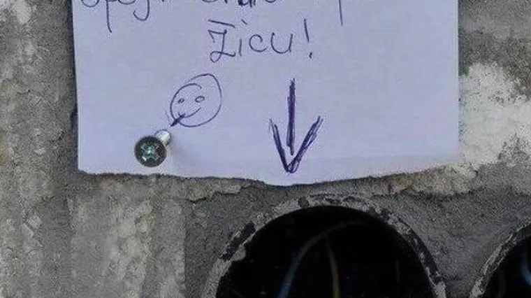 Pozvoni ako se usudi&scaron;