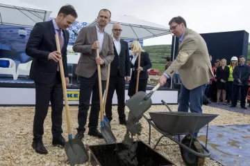 'Prvo ću kupiti valjak za tijesto i dasku za rezanje'