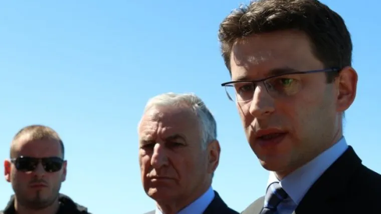 Evo &scaron;to Božo Petrov misli o reorganizaciji policijskih uprava, usta&scaron;tvu, arbitražnom sporu i terminalu u Gružu