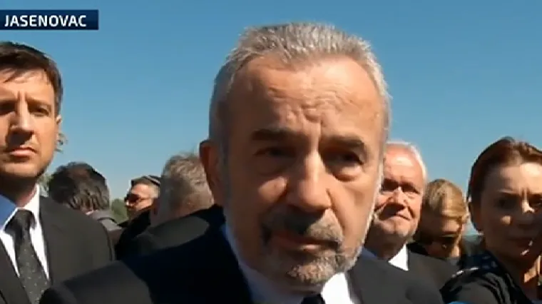 'Ovo &scaron;to se događa u Hrvatskoj podsjeća na NDH '41. Karamarko nikad nije osudio Jasenovac'