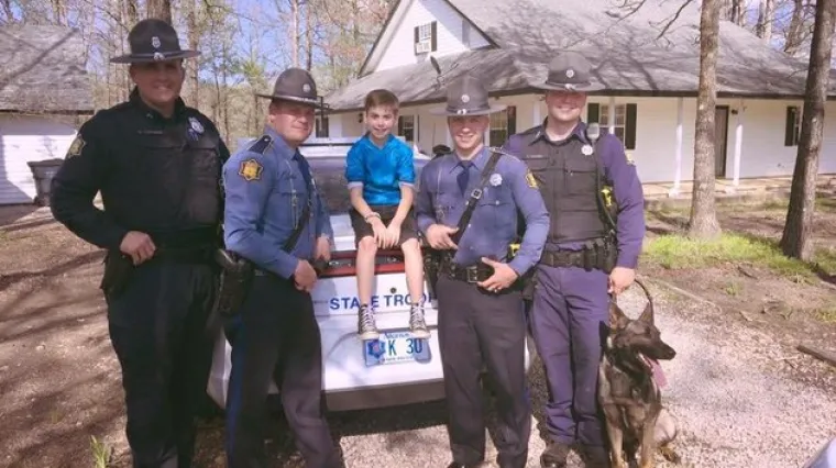 Usamljenom dječaku priredili rođendan
