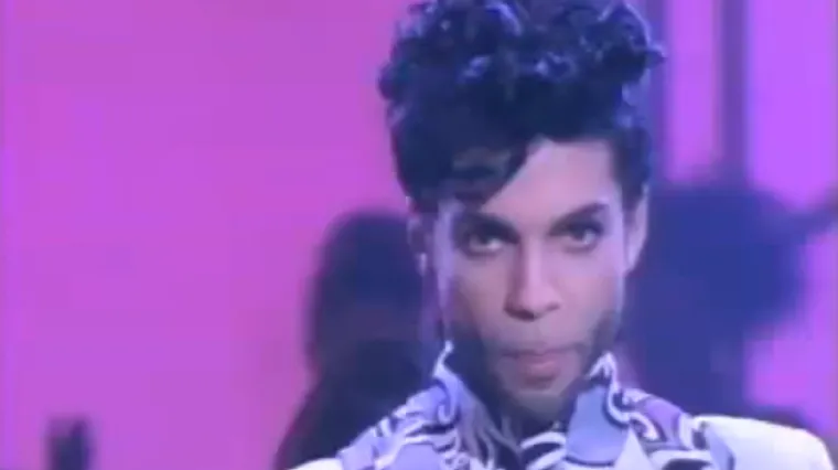 Legendarni Prince hitno prevezen u bolnicu