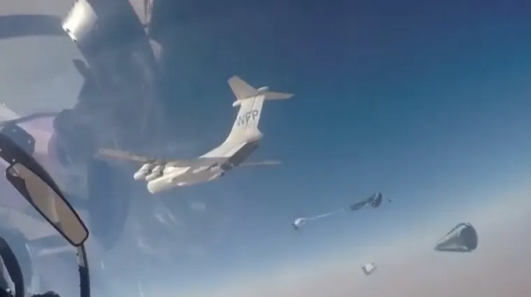 Dobili hranu i lijekove: ruski Suhoj isporučio pomoć sirijskom gradu kojeg su opkolili džihadisti