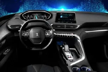 Procurile su fotografije interijera nadolazećeg Peugeota 3008