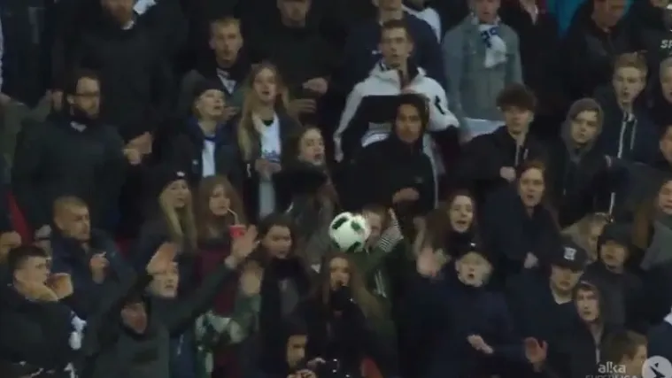 Nogometa&scaron; pogodio navijačicu u glavu u trenutku kad je i&scaron;la zapaliti cigaretu