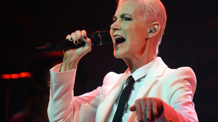 Osamdesetih je mamila uzdahe, a danas se zbog bolesti opra&scaron;ta od scene