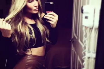 Seksi Ruskinja mami mu&scaron;ke uzdahe i ru&scaron;i protivnice