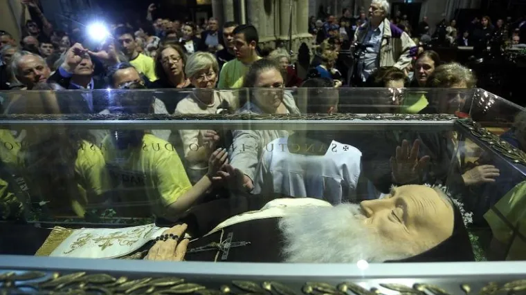 HND osudio napade na novinare zbog tekstova o svetom Leopoldu Mandiću