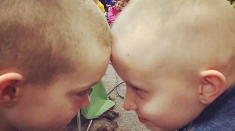 Čak 80 učenika obrijalo je glavu u znak podr&scaron;ke oboljeloj od raka