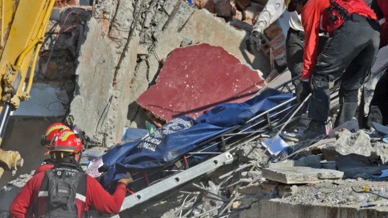 Broj mrtvih pre&scaron;ao 500, i dalje se traga za nestalima