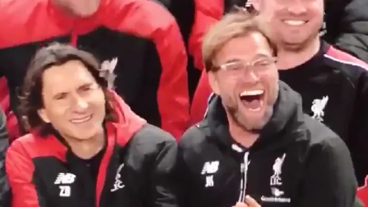 Pogledajte kako ga je vlastiti igrač nasmijao do suza