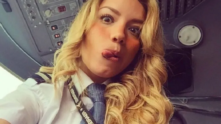 Po zanimanju je pilot i stastvena je navijačica - Barcelone