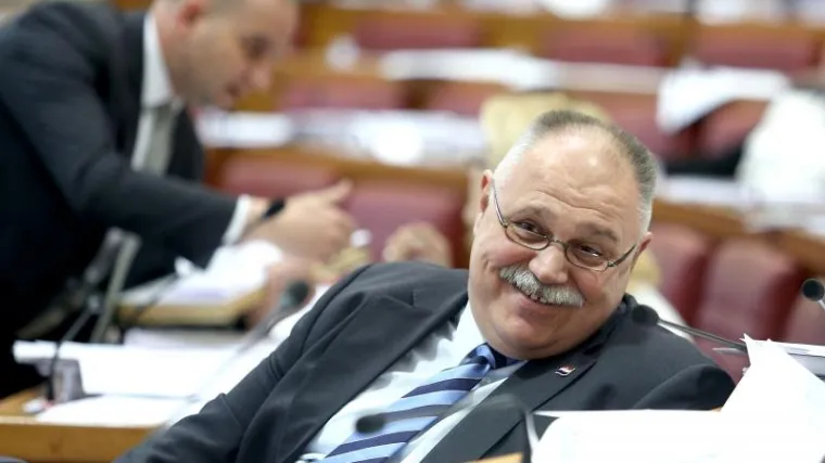 'Ovo je udar na građane, izmjene idu na ruku samo kapitalu'