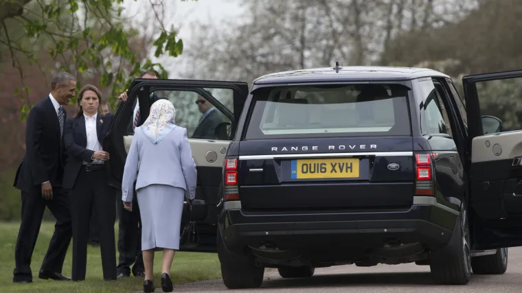 Vreme&scaron;ni princ Phillip 'pokupio' bračni par Obamu, Michelle se vozila iza s kraljicom Elizabetom