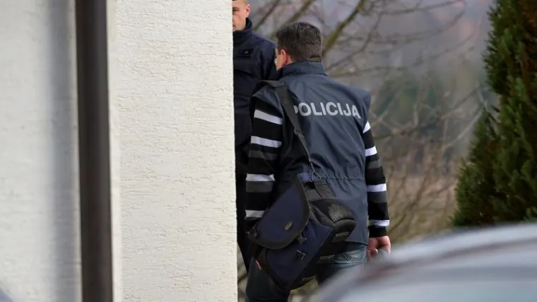 Uhićeni načelnik krim-policije imao je pomagačicu!