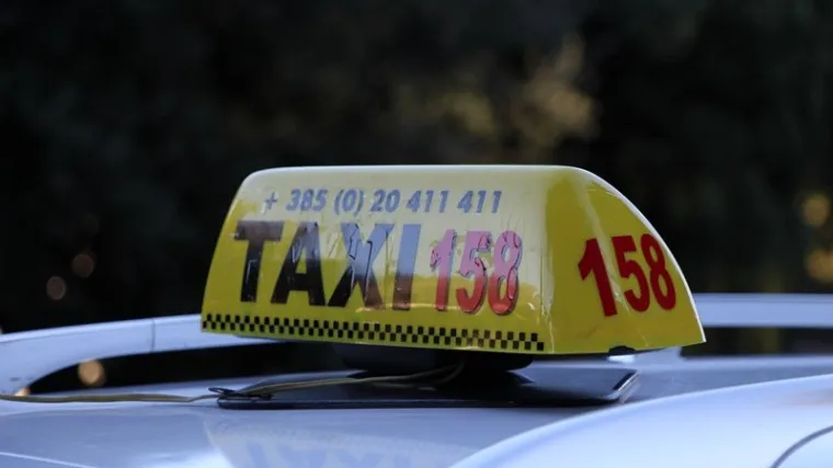 Taksist iz Dubrovnika opljačkao slijepog turista: vožnju od tri kilometra naplatio 300 kuna!