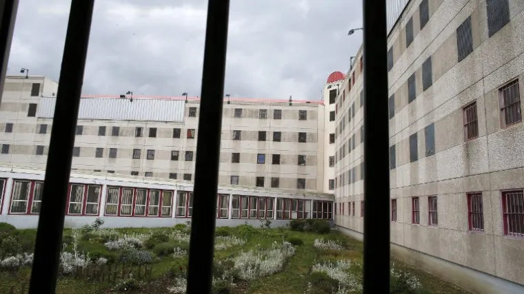 Pacijentima lomio čeljust i vadio im zdrave zube