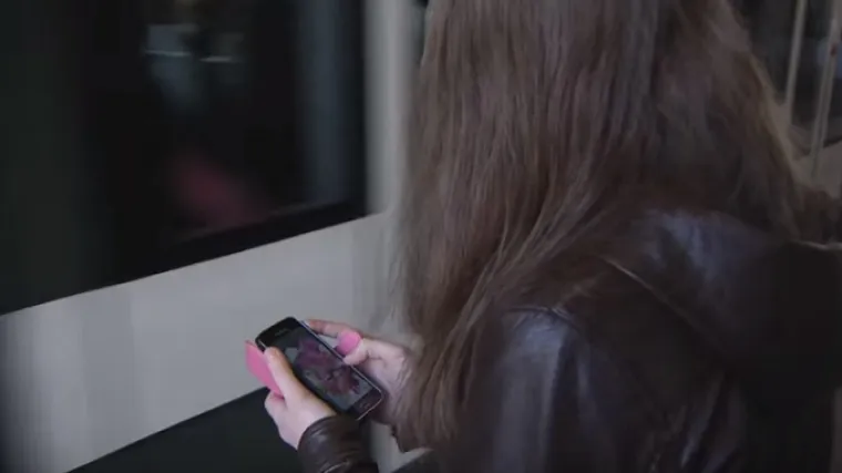 Mobiteli su sve če&scaron;ći razlog pogibije pje&scaron;aka u prometu, a u Njemačkoj se nadaju da će ovime to spriječiti