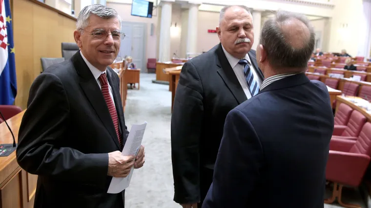 Može li Vlada provesti reforme kada ne može sakupiti kvorum? Reiner &scaron;okirao skandaloznom izlikom