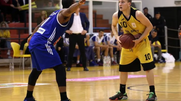 Cibona protutnjala Splitom