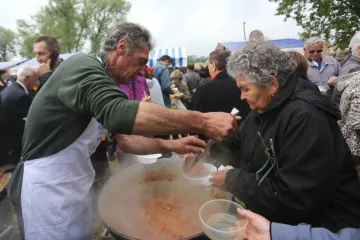 BANDIĆ: 'OVAJ GRAH JE TAKO DOBAR DA BI GA I BOGOVI JELI!' Pogledajte kako se Praznik rada obilježava diljem Hrvatske