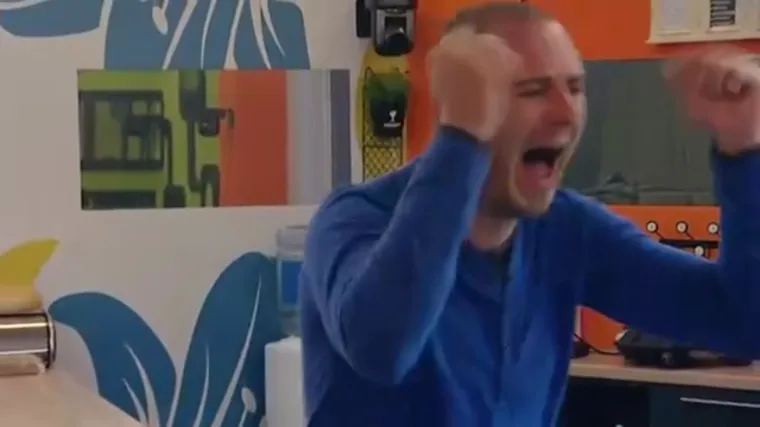 Prvo su mislili da nije normalan, a sada se i sami 'smiju rukama'