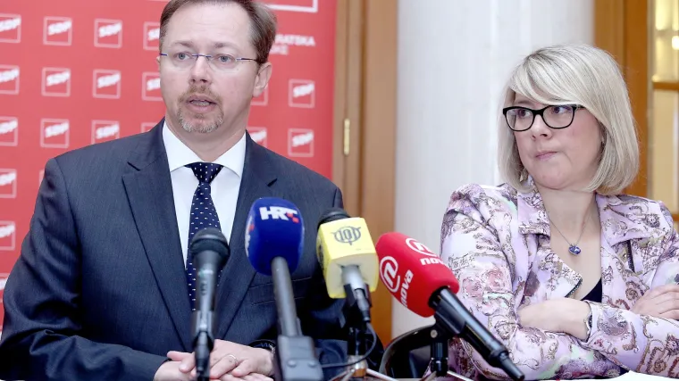 Varga proziva Nakića: 'Građani će biti diskriminirani po platežnoj moći i mjestu stanovanja'