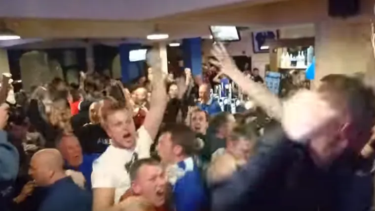 Ekstaza u Leicesteru: pogledajte kako su igrači i navijači 'lisica' proslavili povijesni uspjeh svoje momčadi