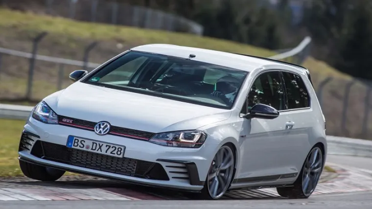 VW je predstavio Golf GTI Clubsport S i to je najbrži automobil s prednjim pogonom