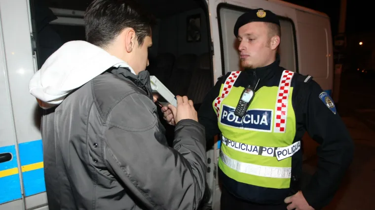 Sjeo za volan sa čak 4,19 promila alkohola u krvi: ne biste vjerovali, ali on nije rekorder!