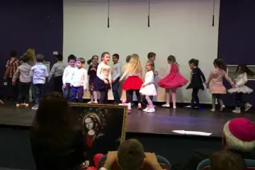 Majčin dan u Katoličkoj školi