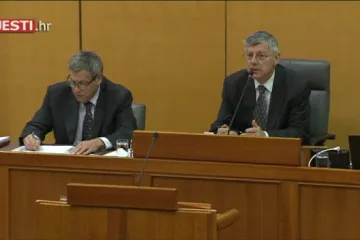 Zastupniku ostao upaljen mikrofon: 'Ma koja stanka, ionako niš' ne delate'
