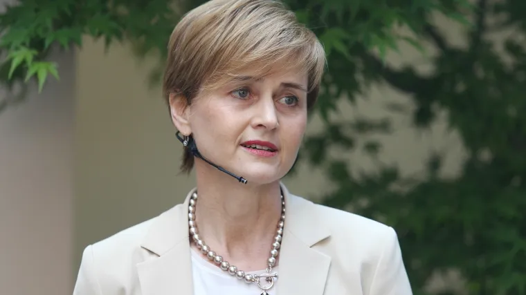 Sandra &Scaron;valjek točno u podne najavila da će se kandidirati za mjesto gradonačelnice Zagreba!