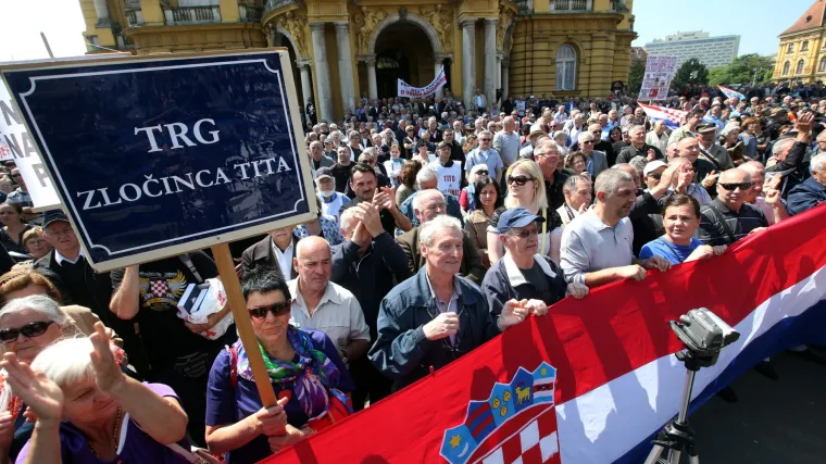 U centru Zagreba se opet spominjali četnici, udba&scaron;i i orjuna&scaron;i: deseti put se tražilo preminovanje Trga mar&scaron;ala Tita