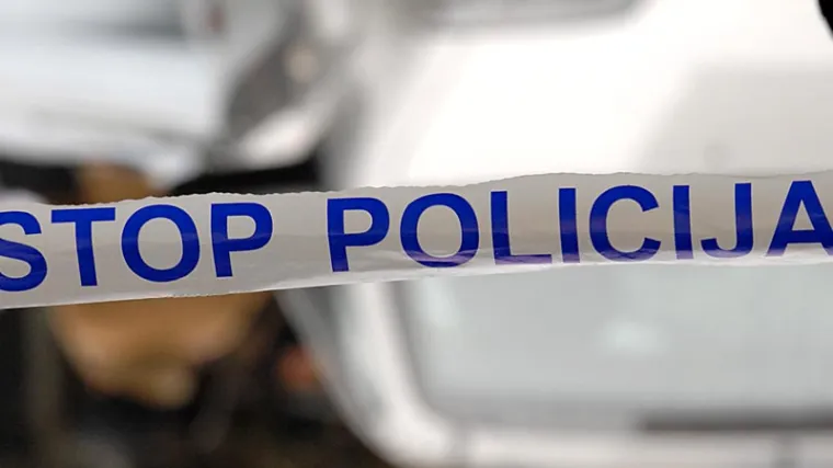 Teška nesreća pored Zadra: 23-godišnjakinji ugrožen život, ozlijeđene izvlačili vatrogasci