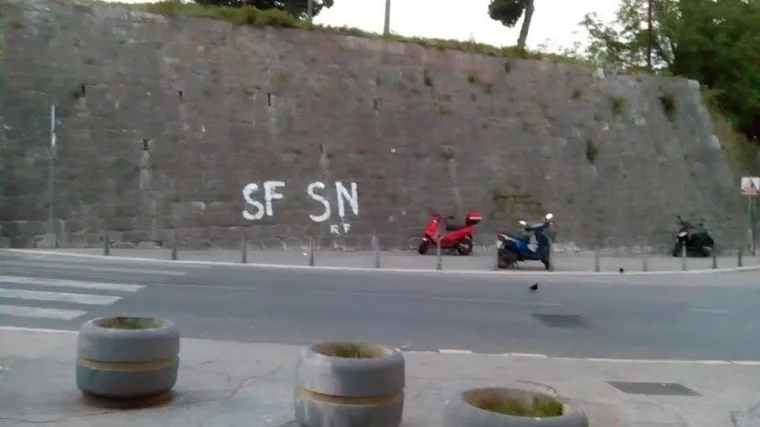 Uhićen aktivist zbog natpisa 'SF SN', on poručio: 'Bolje biti mrtav, nego neslobodan'