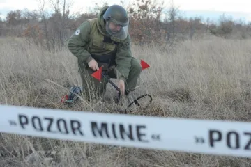 'Sve je dogovoreno. Čim se pojavi inspektor 'Five' znamo da moramo pripremiti 5000 kuna mita...'
