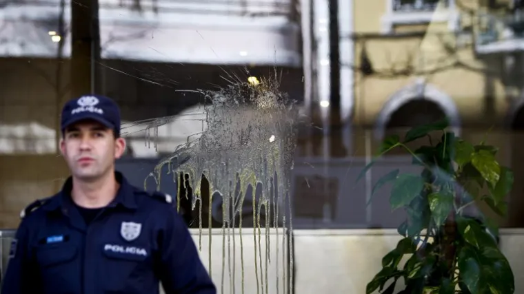 Zbog nogometne utakmice 88-godi&scaron;nju cimericu nasmrt premlatila &scaron;tapom za hodanje