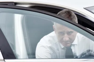 'Preko supruge vrše politički pritisak na mene, sam ću tražiti da se ovaj slučaj detaljno istraži'