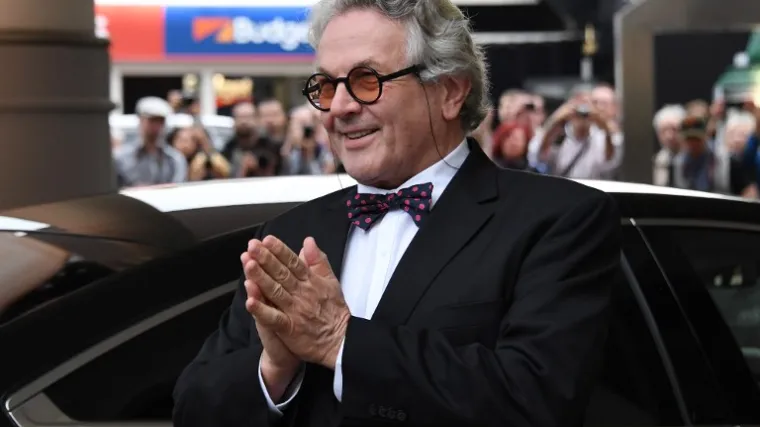 SLAVNI I POZNATI DOŠLI U CANNES: Lijepe glumice nazdravile šampanjcem