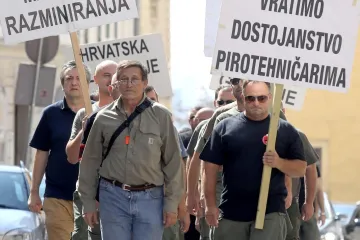 Prosvjed pirotehničara na Markovom trgu