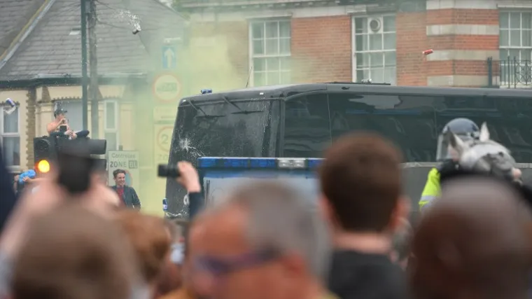 West Ham želi pronaći divljake i odgovarajuće ih kazniti za sramotu ispred stadiona