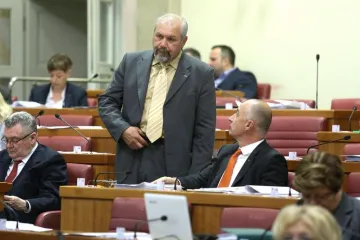 'Josip Petrović je industrijski špijun koji radi za MOL!'