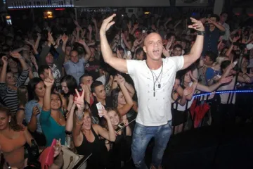 Za rokere je u Hrvatskoj sve manje posla, a mi smo istražili - jesu li narodnjaci ubili rock 'n' roll?