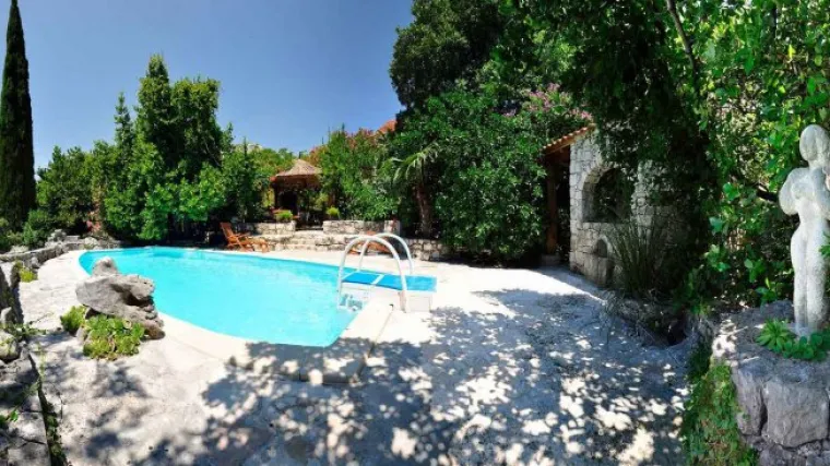 Kameno selo pored Ploča pretvoreno u zen oazu (FOTO)