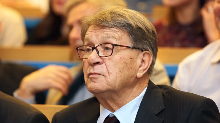 Ćiro o svom brončanom sinu: 'To nije samo uspjeh Bobana, već uspjeh cijele nacije'