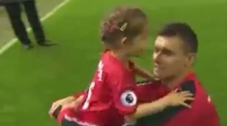 Lovren nakon utakmice uživao u zagrljaju i pusama kćeri