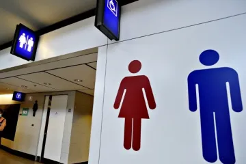 Porodila se tijekom izleta pa dijete bacila u kantu za smeće