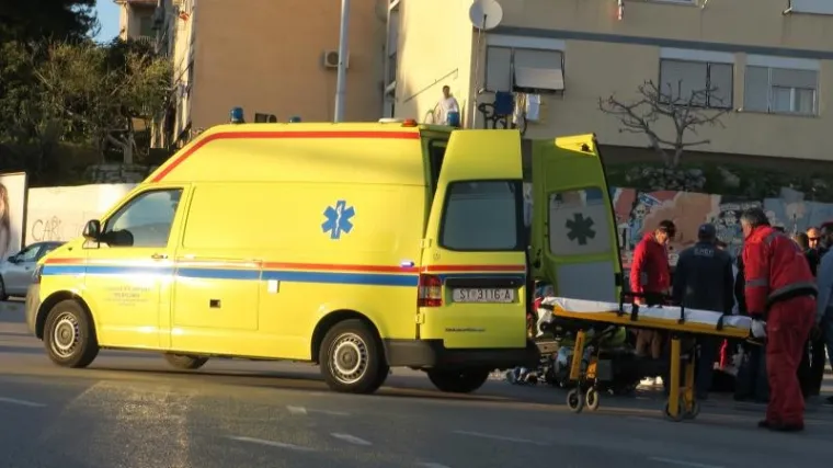Autobus u Splitu oborio pje&scaron;akinju, žena u bolnici preminula od te&scaron;kih ozljeda